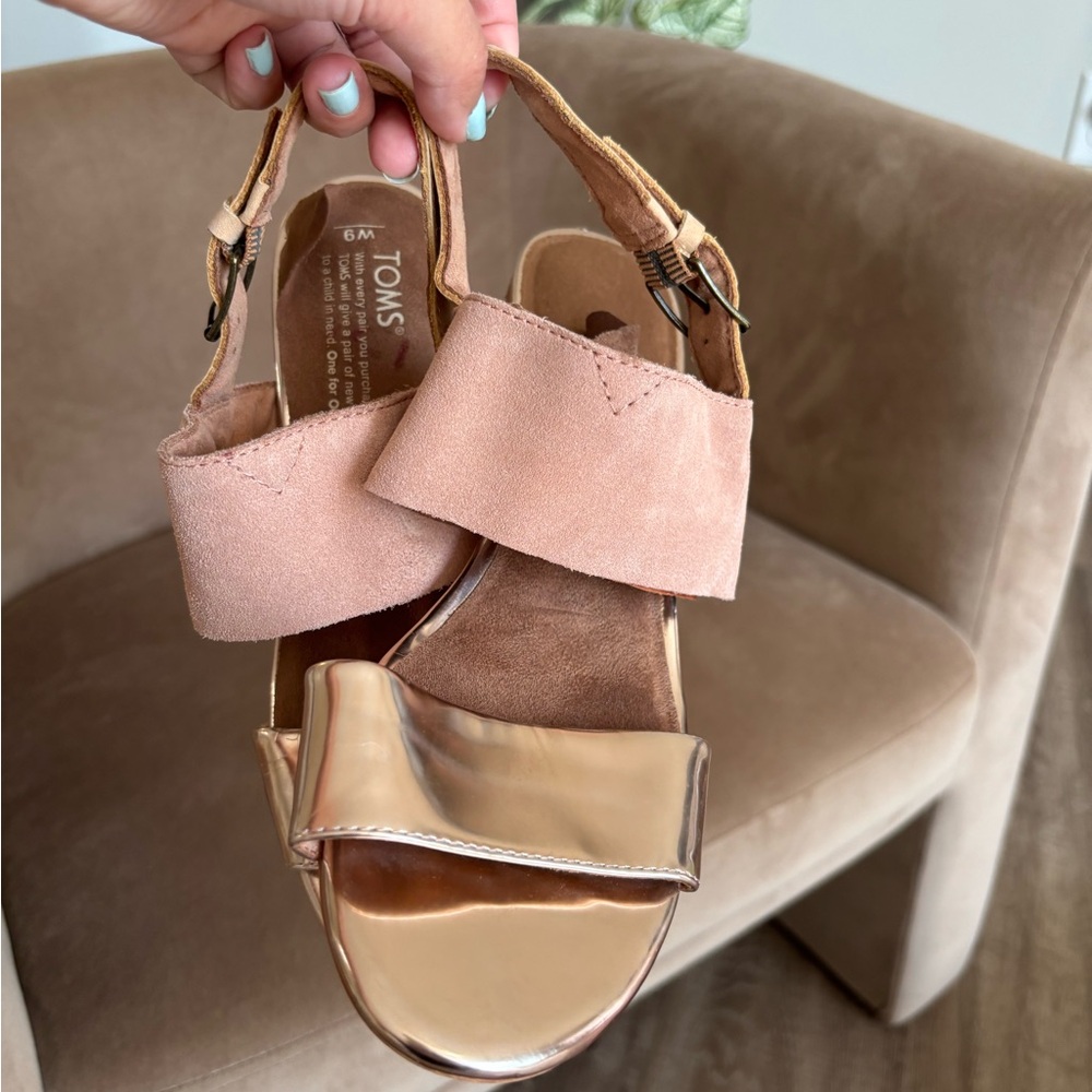 TOMS Women's Blush and Metallic Sandal Block Heels